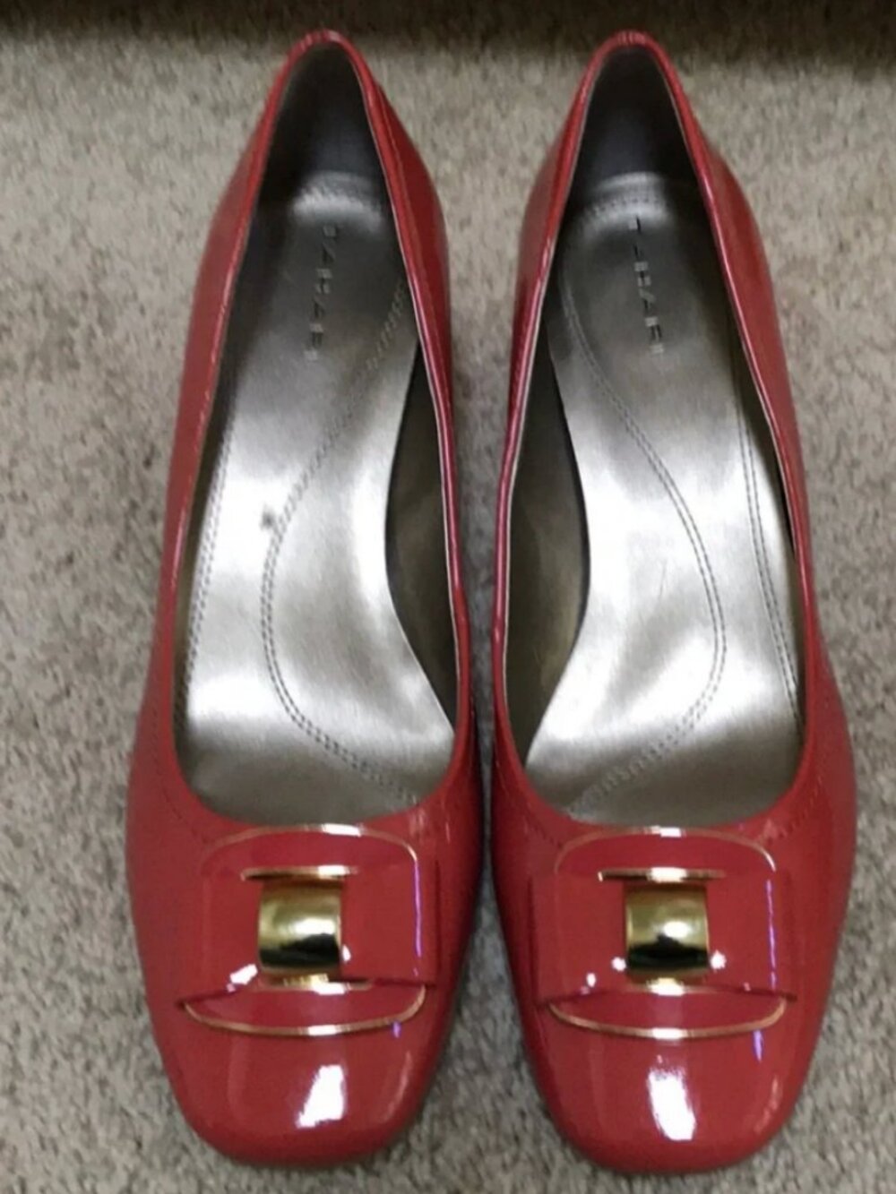Tahari size 10M firebrick sylvan pumps